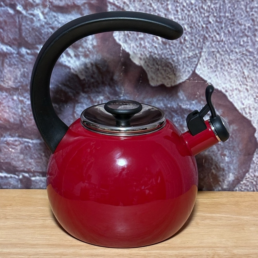 Circulon Enamel on Steel 2 Quart Whistling Teakettle - Red 2qt/1.9 liter